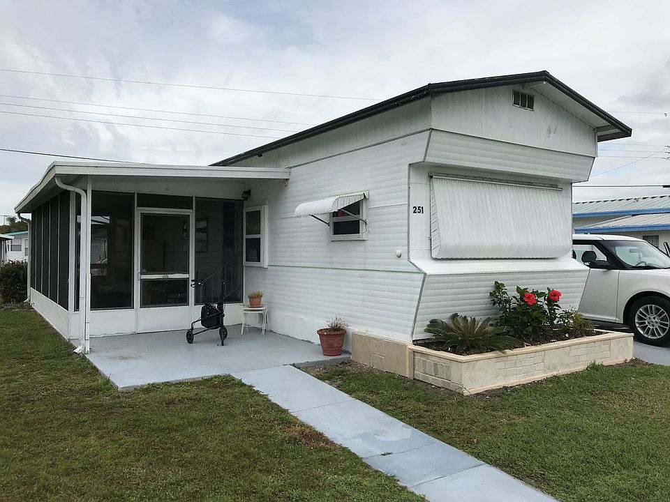 Lot 251
