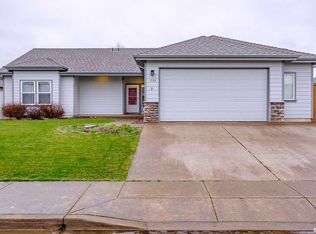 1705 Black Bear Ave SW, Albany, OR 97321