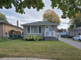 7 Scotchdale Ave, Toronto, ON M1J 2N4