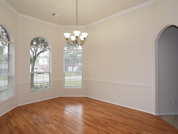 4th image of 16715 Bishop Knoll Ln