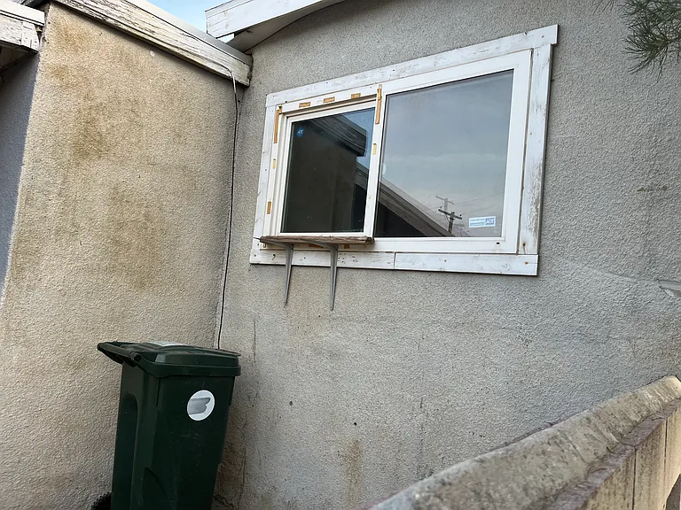1041 Flora Ave — Photo 23