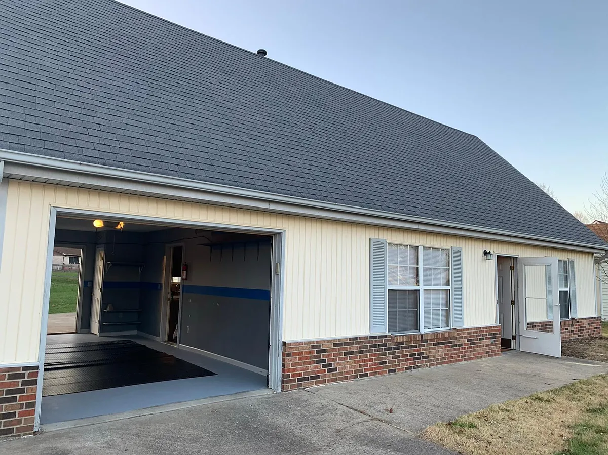 Building Photo - 1332 Dorchester Dr