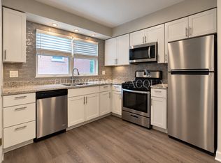 1329 W Sherwin Ave #1A, Chicago, IL 60626