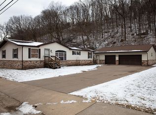 145 S Main St, Potosi, WI 53820