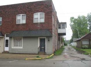 117 S Quincy St, Clinton, IL 61727