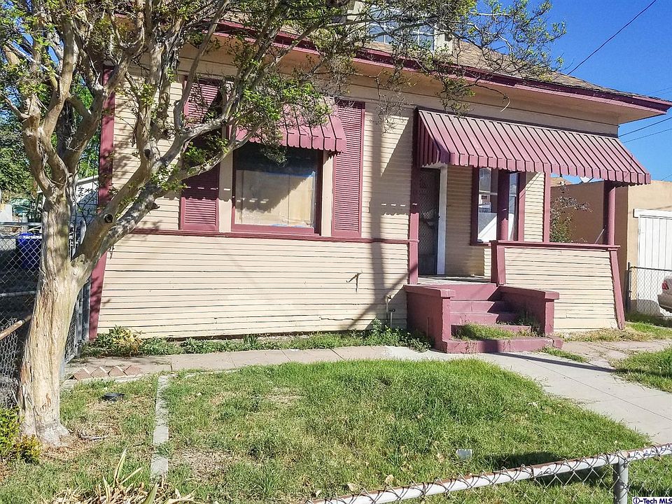 1st image of 1016 W 2nd St