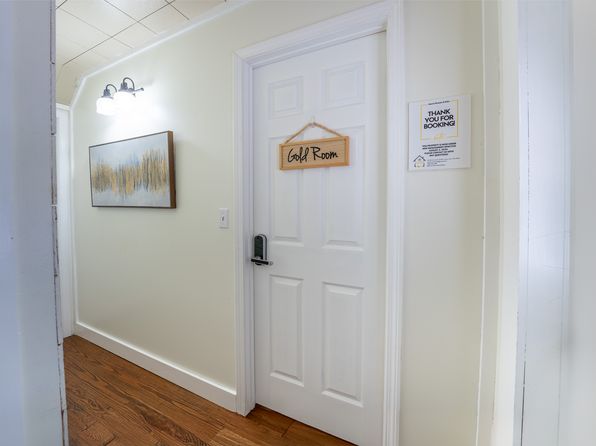 714 E Jefferson St #1