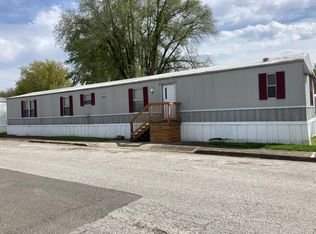 405 Dorset Ln, Jacksonville, IL 62650