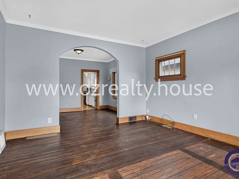 920 Wright Ave — Photo 4