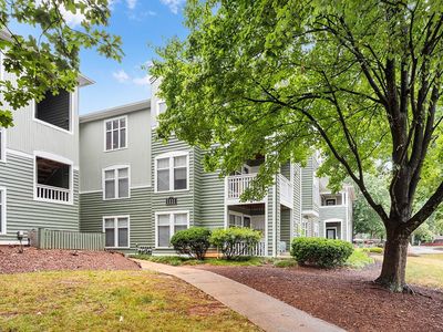 1111 Parkridge Ln APT 301, Raleigh, NC, 27605