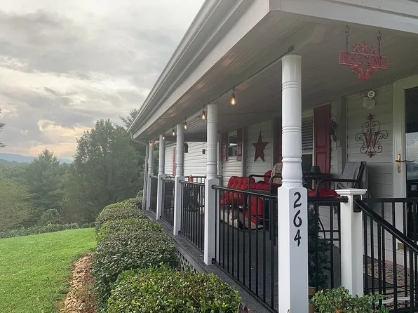 264 Deerhaven Ln, Independence, VA 24348