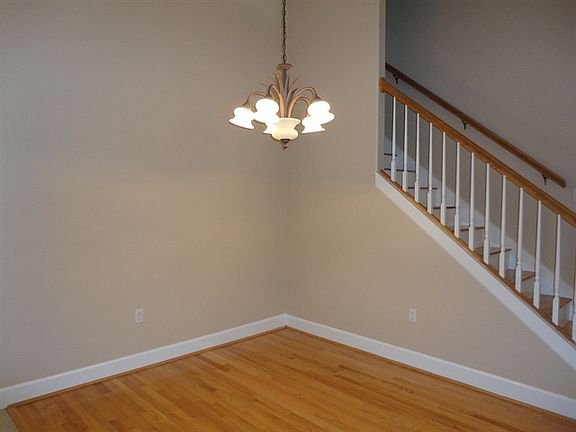 3rd image of 5930 Cherry Oak Dr