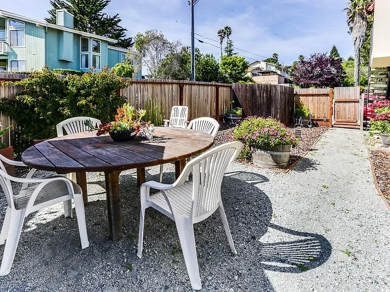 7137 Soquel Dr #B — Photo 10