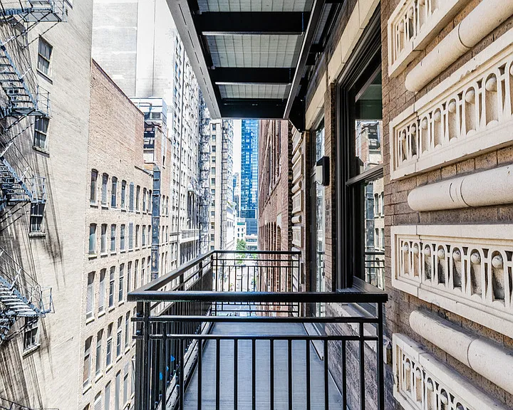6 N Michigan Ave #608 — Photo 8