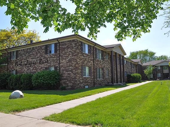 2nd image of 28921 Little Mack Ave #201