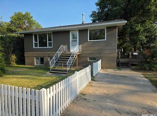 1422 Crawford AVENUE, Swift Current, SK S9H 1E9