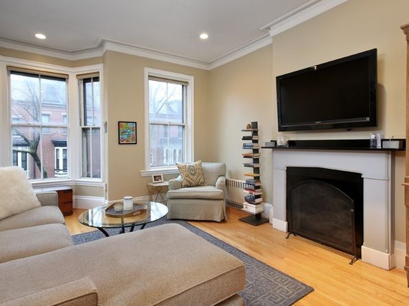 208 W Springfield St APT 3