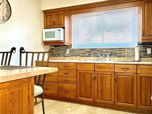 5th image of 201 Silvercreek Pkwy N #13