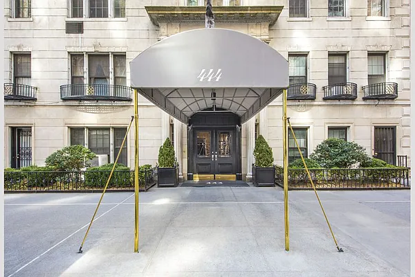 Sold by Stribling | media 9