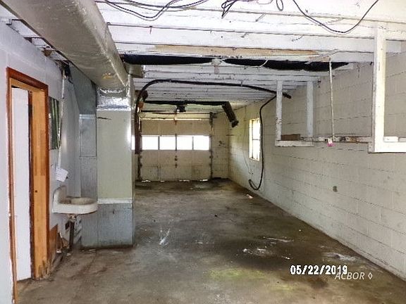 2nd image of 1737 Chatham Ave