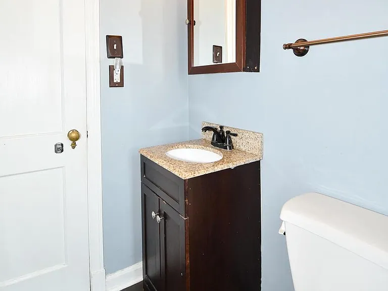 1410 N Forest Park Ave — Photo 20