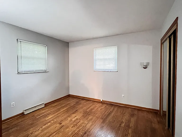 8141 Valley Estates Dr — Photo 11