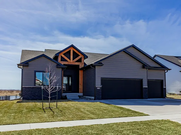 334 Cedar Dr, Gilbert, IA 50105