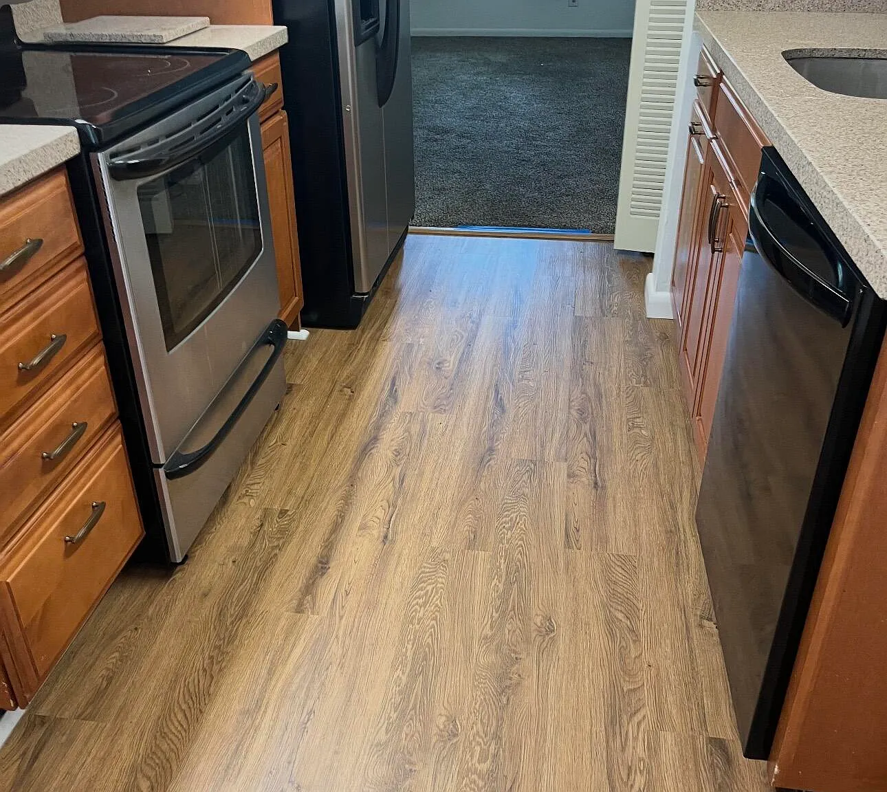 2 bed, 1.5 bath, 837 sqft, $2,100 — Photo 2