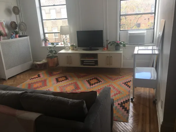 239 Court Street image 1 of 10