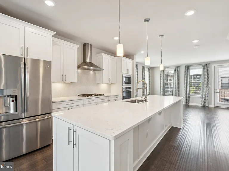 13212 Woodland Park Rd — Photo 11