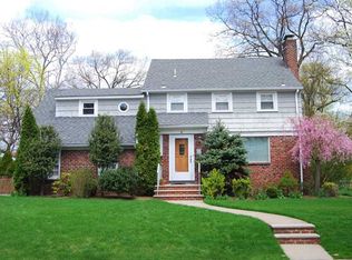 6 Amherst Ct, Glen Rock, NJ 07452