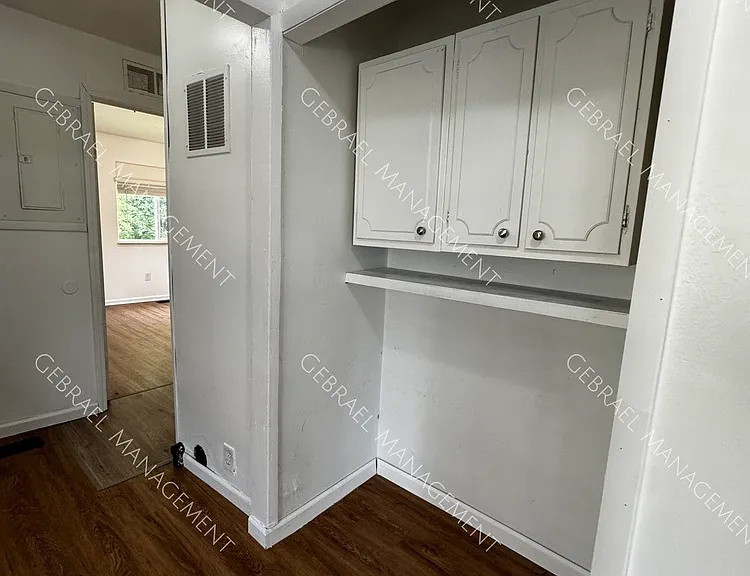 1183 E Lorado Ave — Photo 9