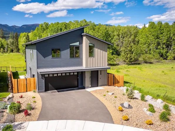 760 Cottonwood Ct, Whitefish, MT 59937