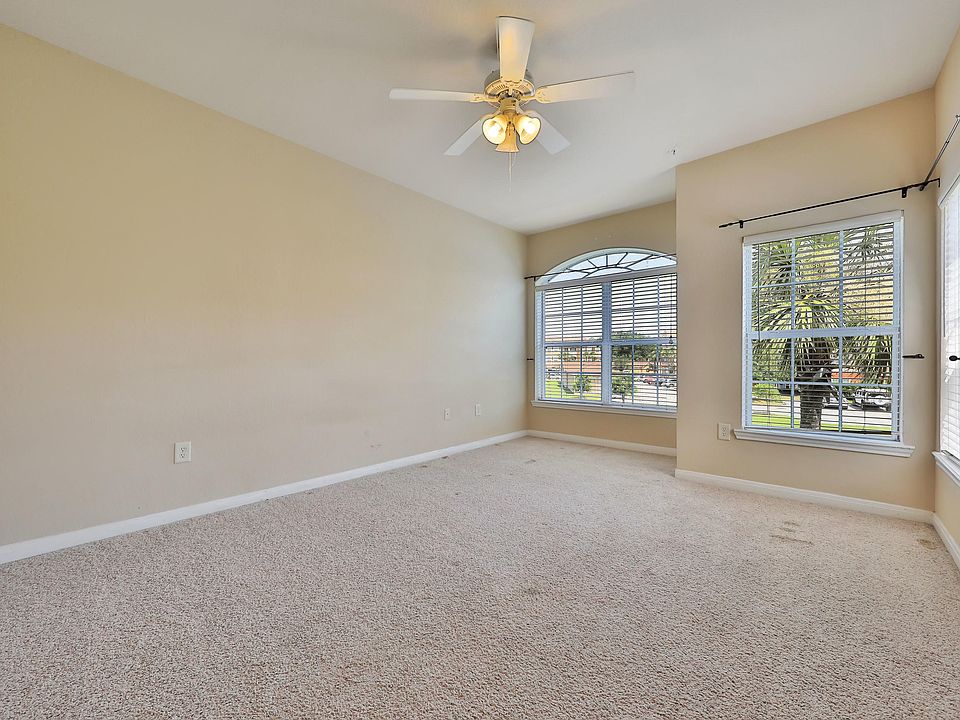 1st image of 260 OLD VILLAGE CENTER Circle #8208