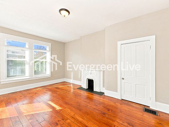 5th image of 16 E 15th St