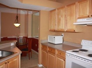 633 Sandringham Dr, Alpharetta, GA 30004