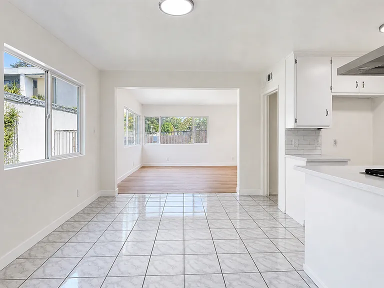 716 Glenway Dr #1 — Photo 9
