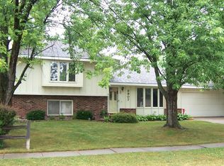 3907 Ross Rd, Ames, IA 50014