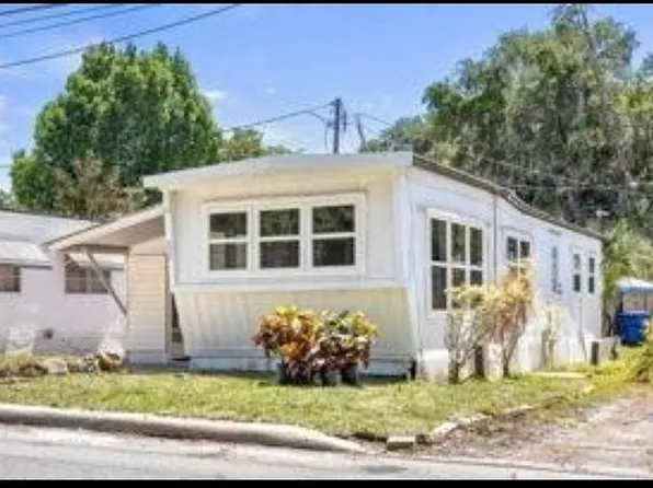 124 Dora Ave, Tavares, FL 32778