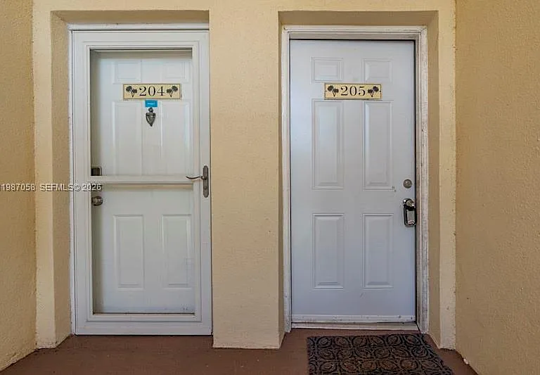815 W Boynton Beach Blvd #10-205 — Photo 6