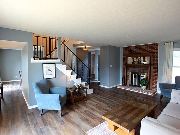 4th image of 236 Independence Dr #D