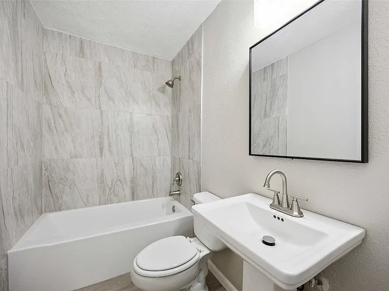 5206 Willow Glen Dr — Photo 14
