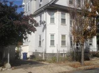 4-6 Beacon St, Hyde Park, MA 02136