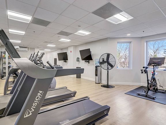 24/7 Fitness Center