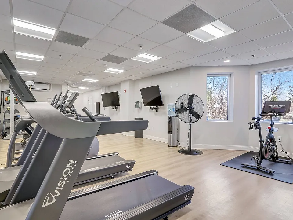 24/7 Fitness Center