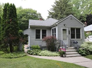 847 22nd Ave SE, Minneapolis, MN 55414
