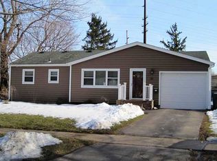 25 Southampton Dr, Rochester, NY 14616