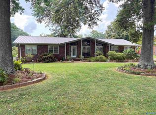 1104 Wildwood Dr, Scottsboro, AL 35769