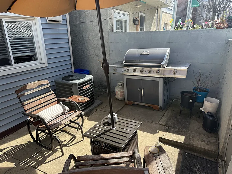 1832 S Mole St — Photo 12