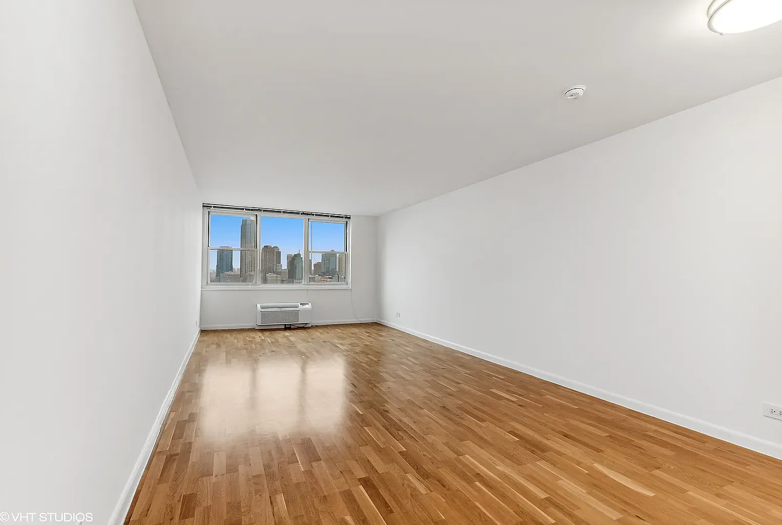 385 South End Avenue — Photo 3